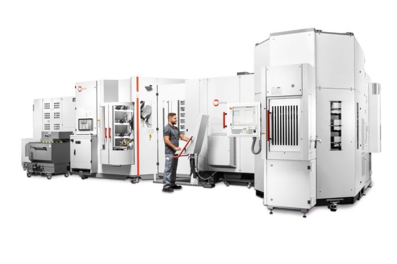 Sistema robotizzato RS 1 per un handling completamente automatico di pallet e pezzi