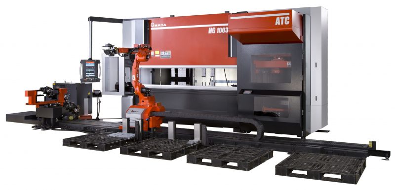 <br />
Taglio laser e cella robotizzata