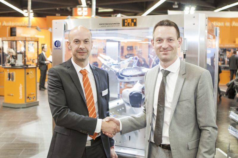 Automazione: COMAU e B&R integrano la robotica nel controllo macchina