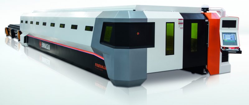 <p>Piegatrice con taglio laser</p>