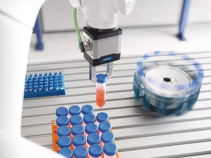 Tecnologia di presa “soft e strong”: le nuove pinze parallele in casa SCHUNK