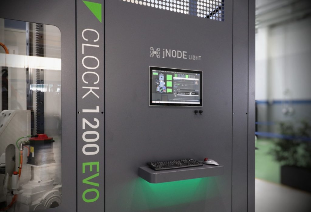 MCM CLOCK 1200 EVO Soluzioni software integrate