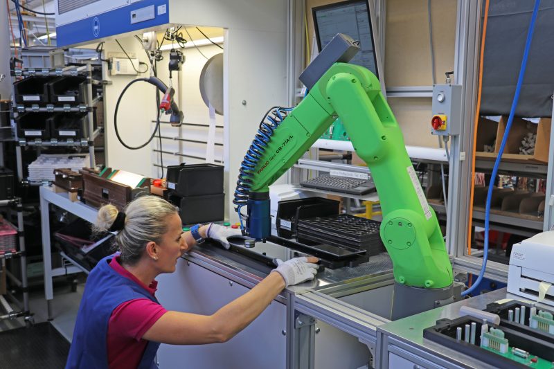 Robot industriali e cobot, trend europeo in ascesa