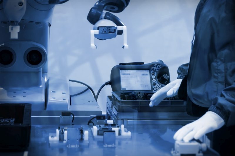 Cobots: cosa sono e che vantaggi offrono i robot collaborativi