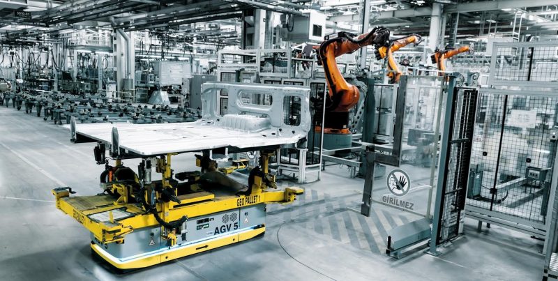 Daimler e Kuka, la collaborazione continua in un nuovo contratto quadro
