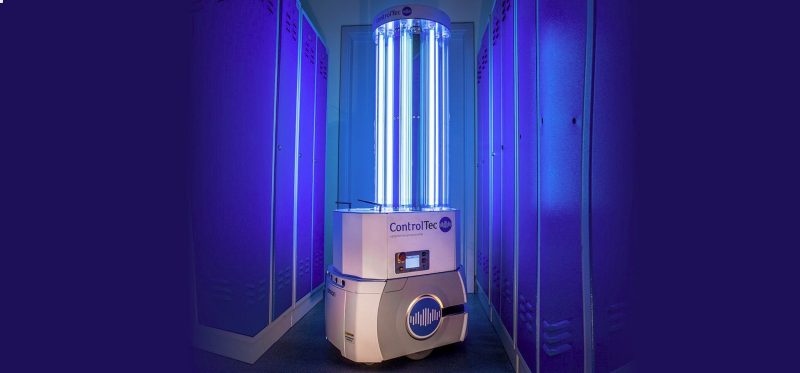 Omron, un sistema di disinfezione attraverso robot mobili con lampade UV