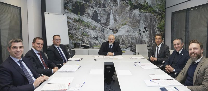 La lamiera sceglie il robot